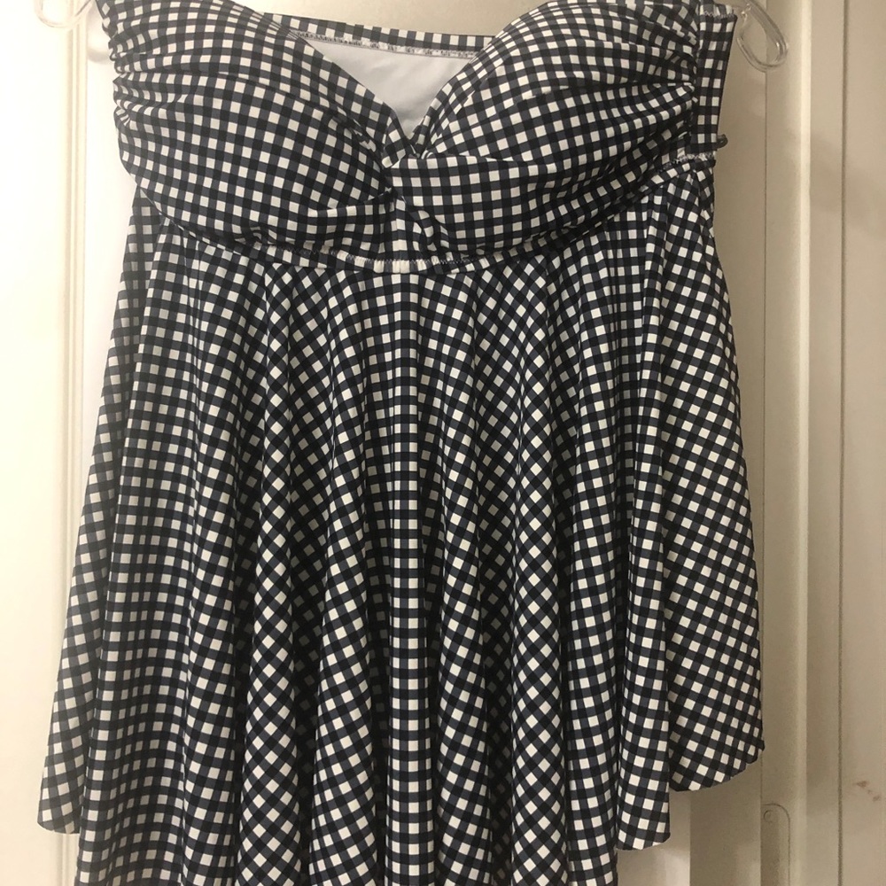 maternity swimsuit top.
